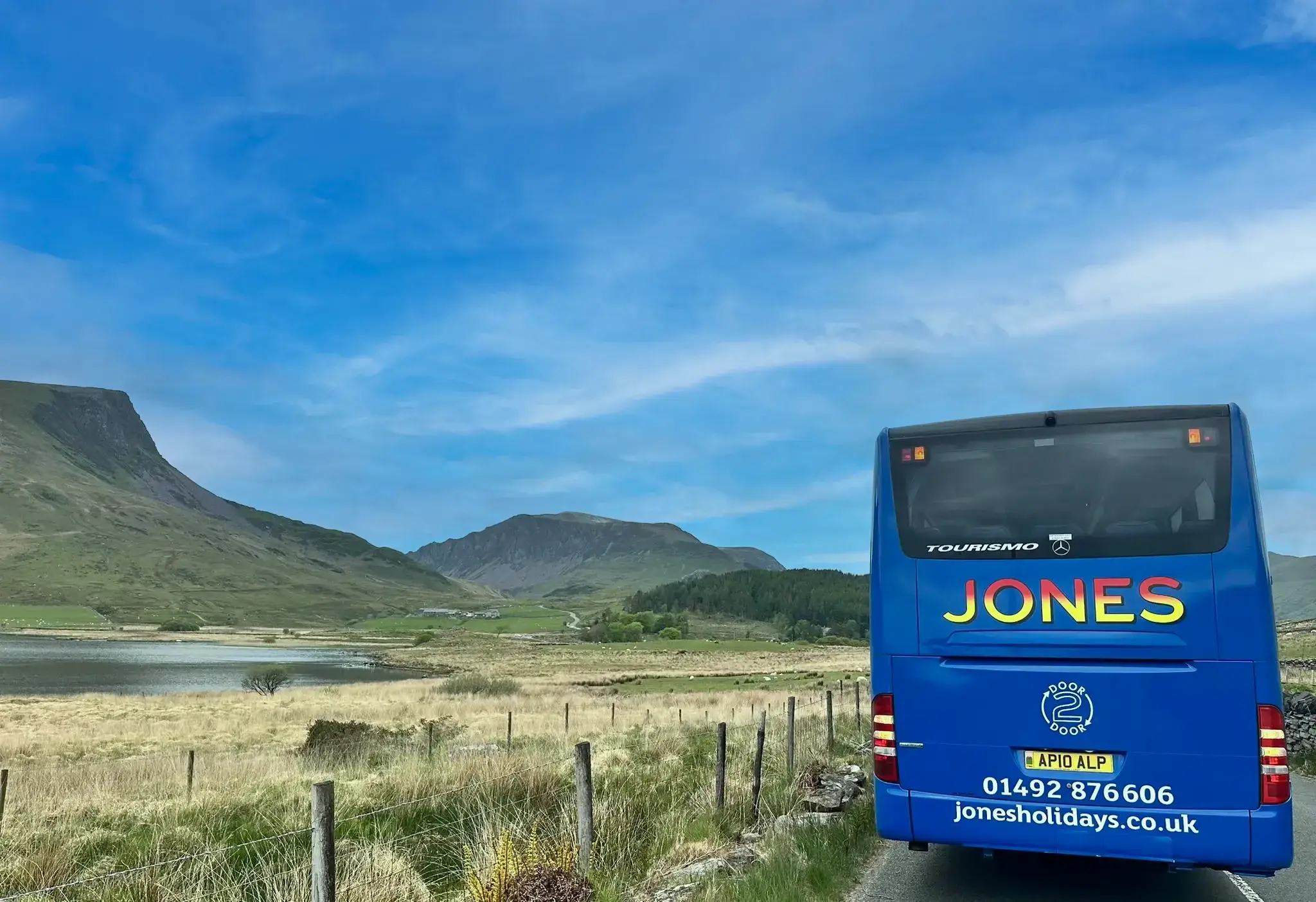 Jones Holidays Coach from behind